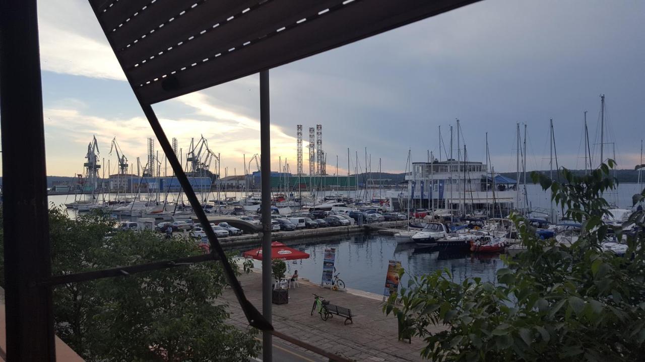 PUY Harbour-Apartment With Sea View And Parking Spot מראה חיצוני תמונה